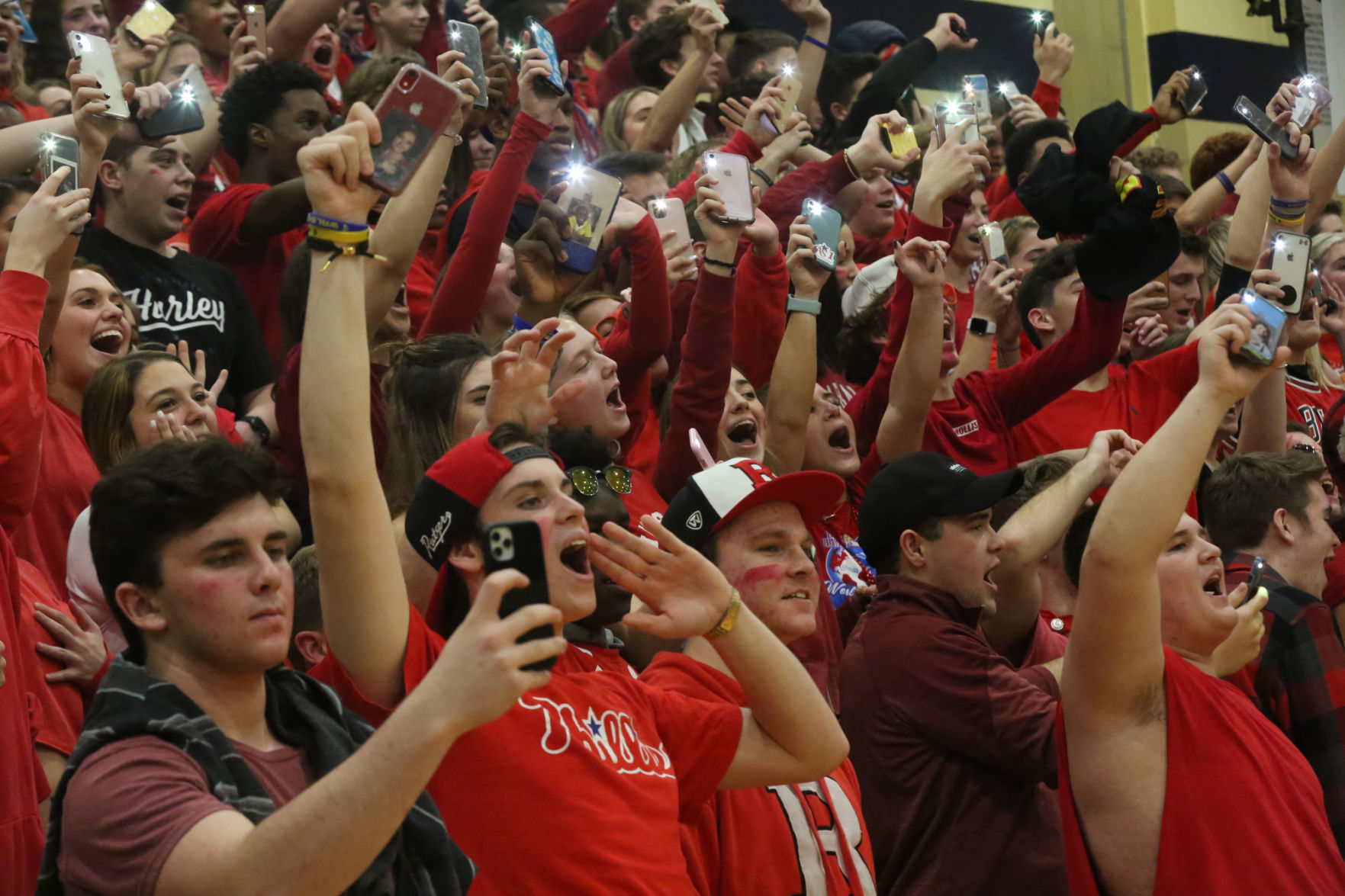 Holy Spirit Mainalnd boys basketball